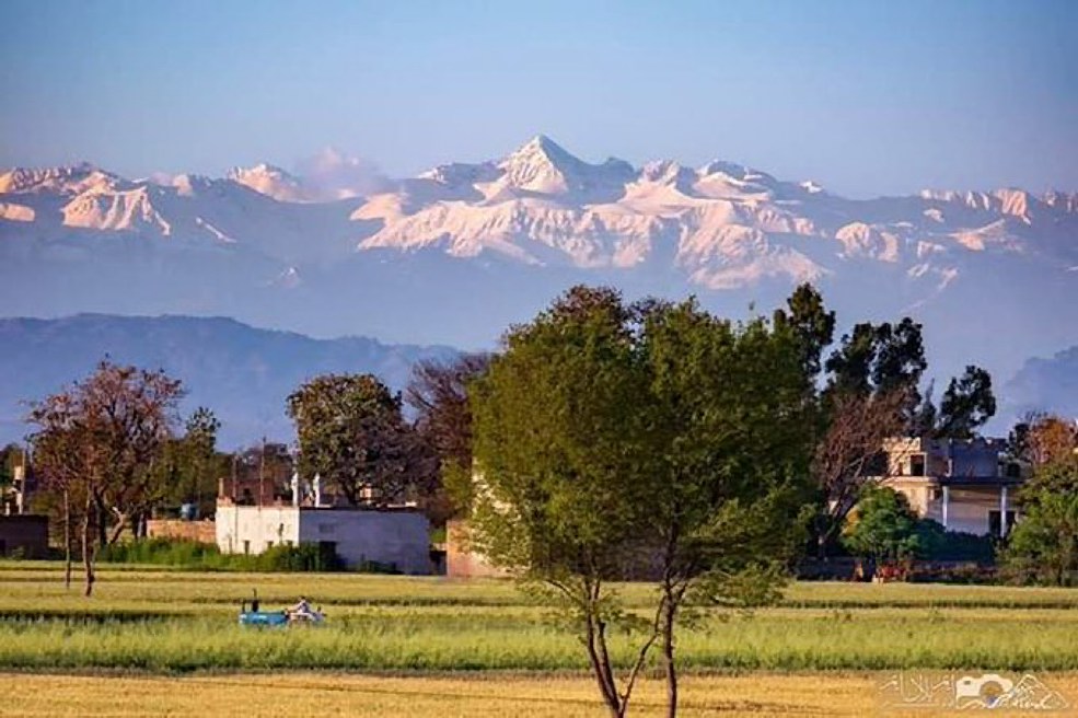 l'Everest vu d'Alsace
et encore un peu plus  l'Est , on peut voir l'Everestet la chain hymalayenne
